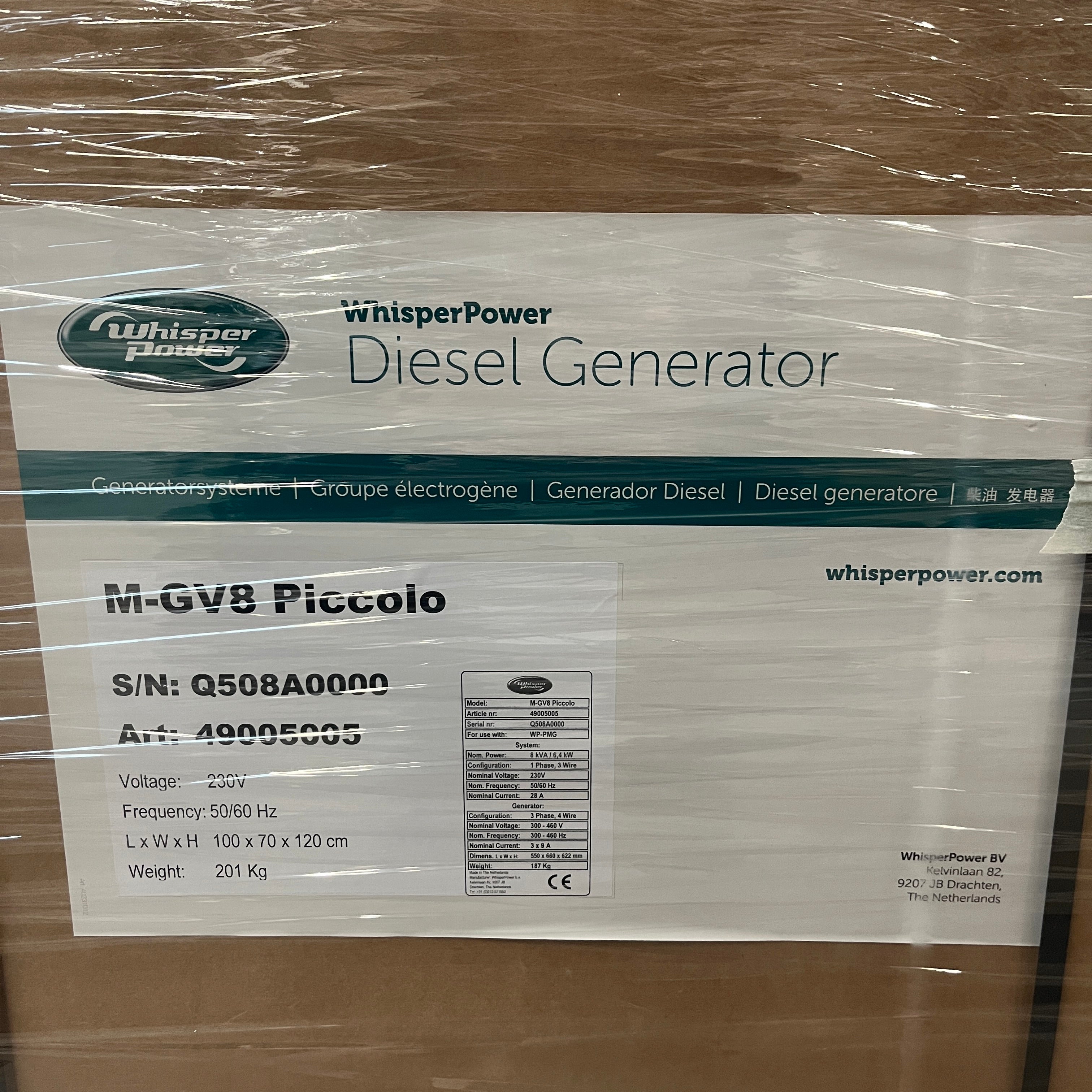 Generator Whisper Power Piccolo 8 8 kVA z silnikiem wysokoprężnym 230 V - 49005005