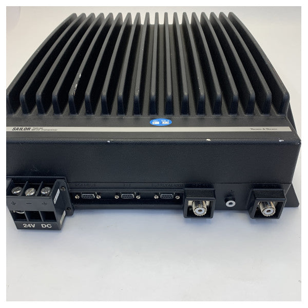 Sailor TU5150 150W Sarja 5000 MF/HF Meriviestintäyksikkö 