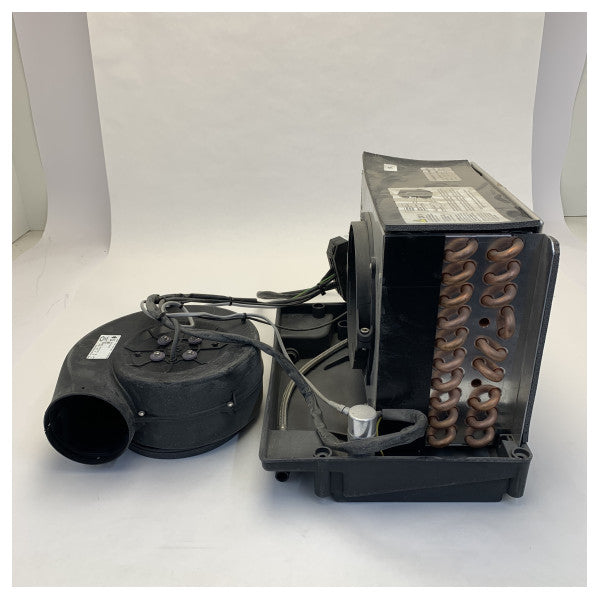 Dometic Condaria AP3 10-скоростен Fancoil Унит 230V - 6200 BTU - 477AP3V 