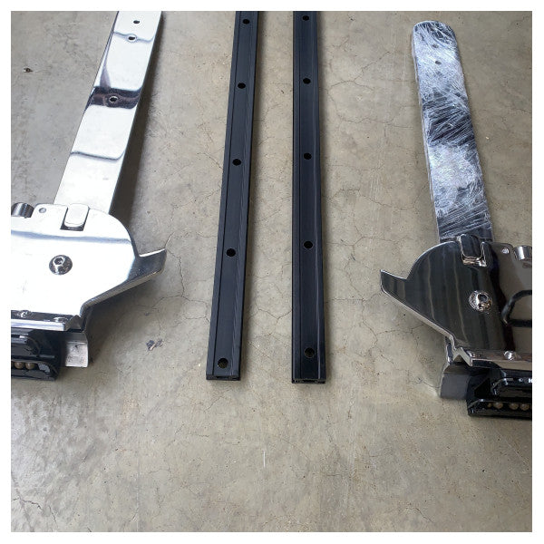 CRN Custom Line Navetta 37 cockpit benk håndtering / glidesett 