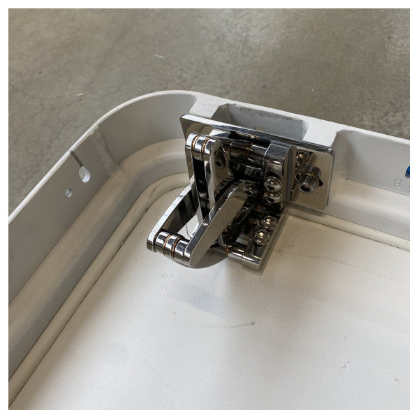 Custom Line Marine Vertical Gunwale Flat Hatch White - 425480 