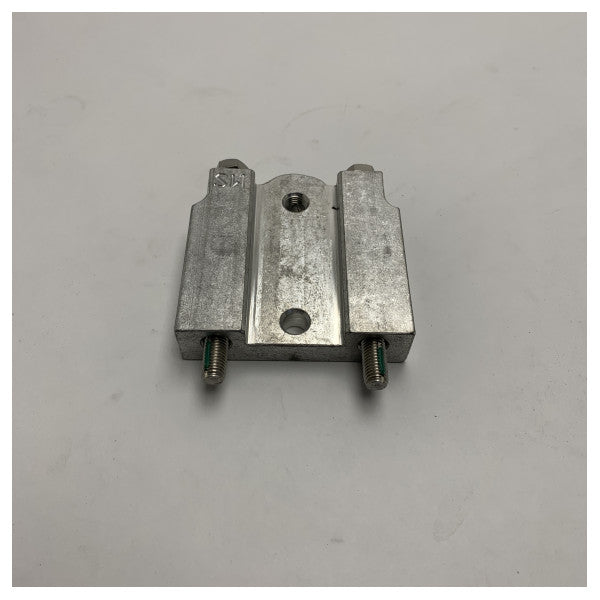 Seastar HO5035 Enkelt motoradapterplate - Merc/Mariner 95-Dato, 2.4/2.5 EFI 
