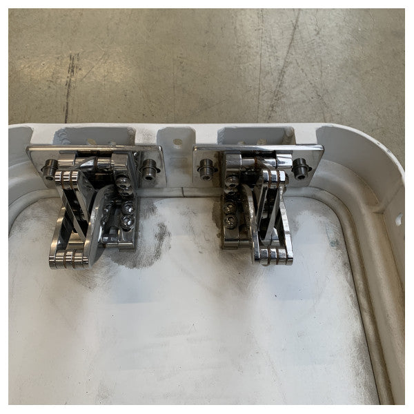 Custom Line Vertical Gunwale Flat Hatch for Marine Vessels Opening - 425451 