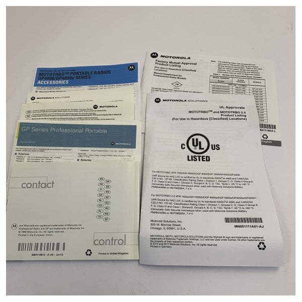 Motorola GP340 VHF Handheld Portofoon - 16CH FM Marine Radio 