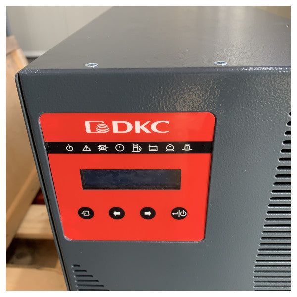 DKC Spannungs- und Frequenz-Statikwandler 7 kVA 120 V 60 Hz 