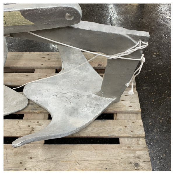 Trefoil Anchor 80kg Galvanized Cast Iron - Ferretti Group 