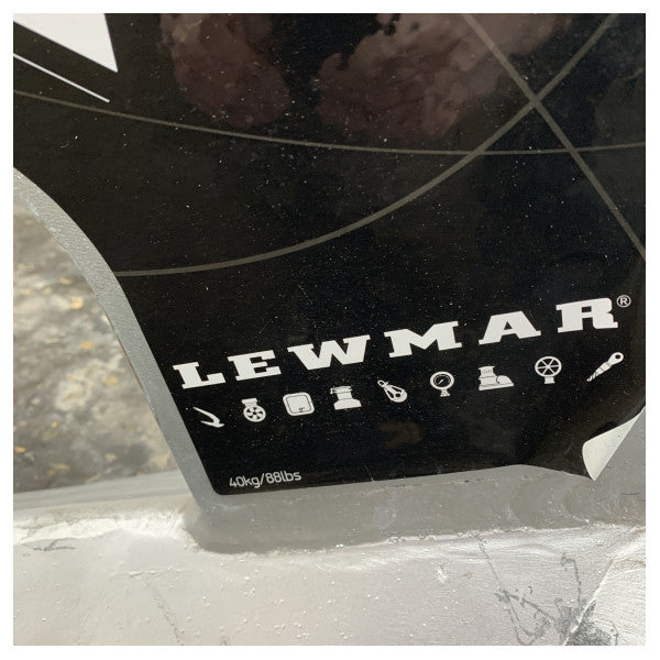 Ancla Lewmar Delta 40KG - 88lbs de acero galvanizado para barcos de hasta 22M - 57440 