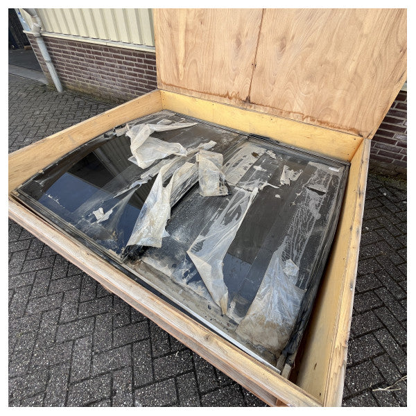 Trend Marine rustfritt stål Two Wind Patio med dobbelt hengslet 2265 x 1960 mm