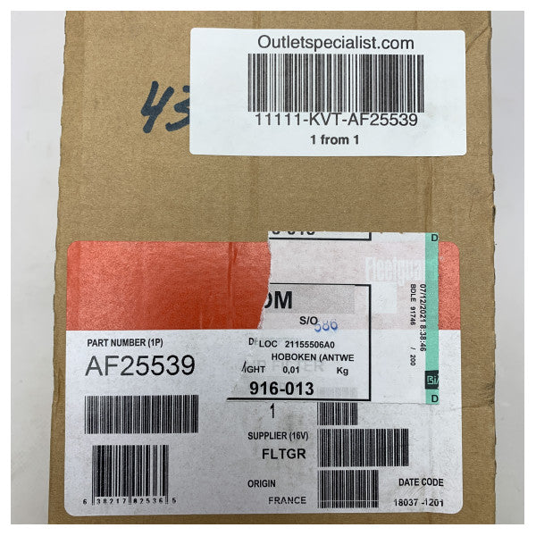 Fleetguard AF25539 Engine Air Filter Insert