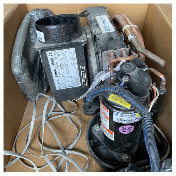 USATO Dometic DTU12 12.000 BTU stand alone aircon unit 115V - DTU12-1161-410A