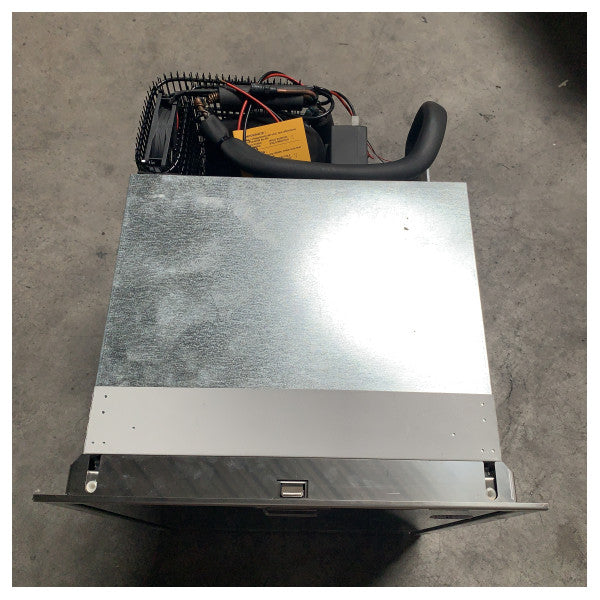 ثلاجة ذات أدراج من الفولاذ المقاوم للصدأ بضاغط DR49 سعة 49 لتر من إيزوثرم 12/24 فولت - 3049BA2C00000