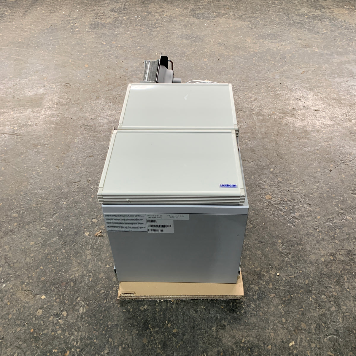 Isotherm BI29 White Integrated IceMaker 115V 60 Hz 4 KG/Day - IMWHITEBI29