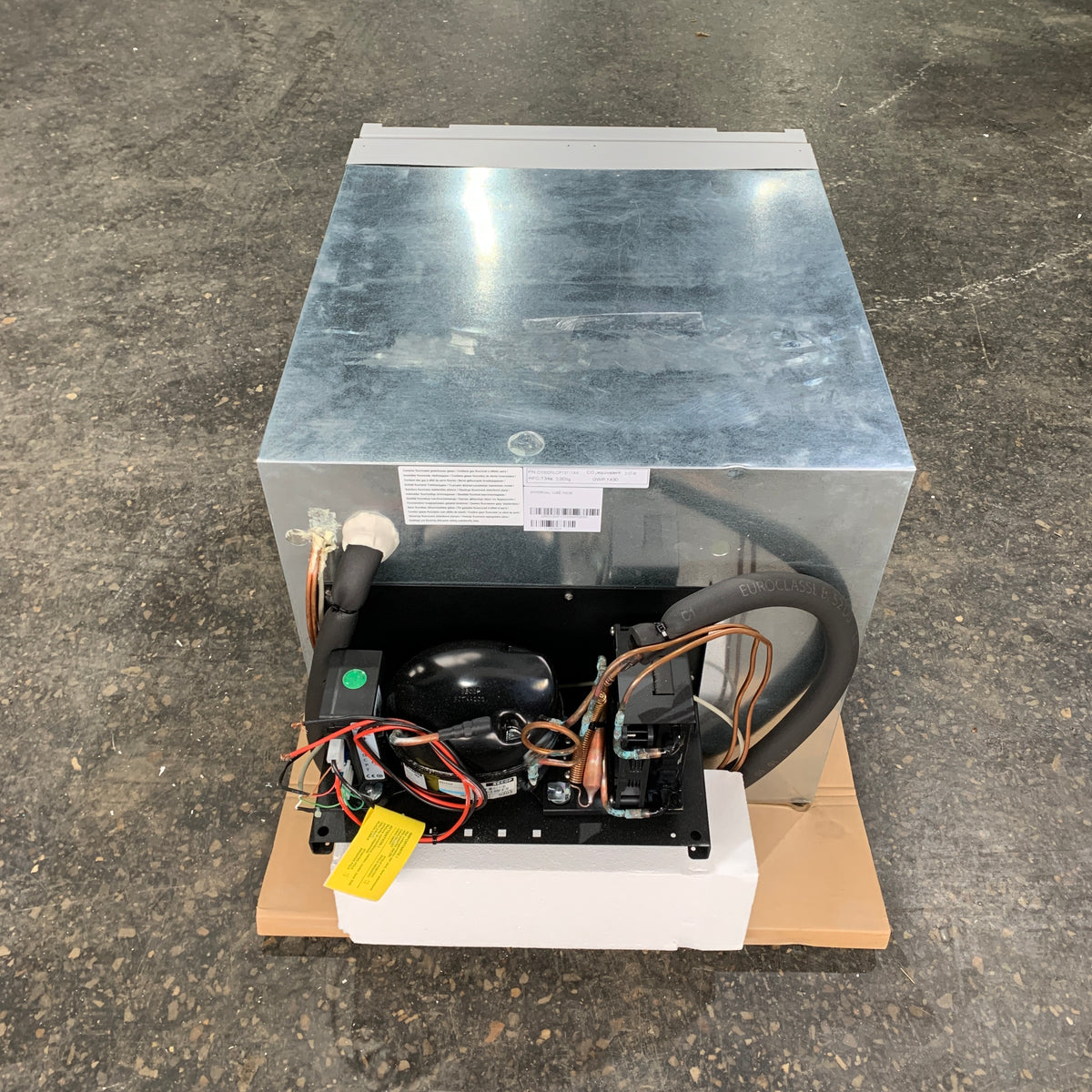 Isotherm DR100 100L Congélateur à tiroir panneau personnalisé 12/24V - D100DNLCP13111 
