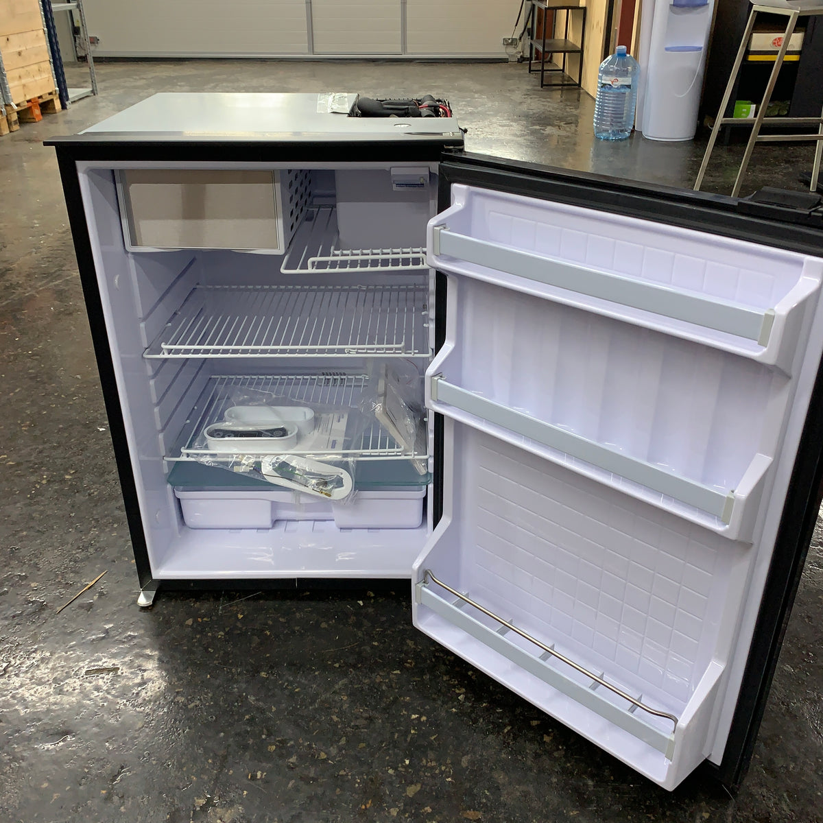 Réfrigérateur à compresseur Isotherm Cruise 130 130L Classic refroidi 12/24V 