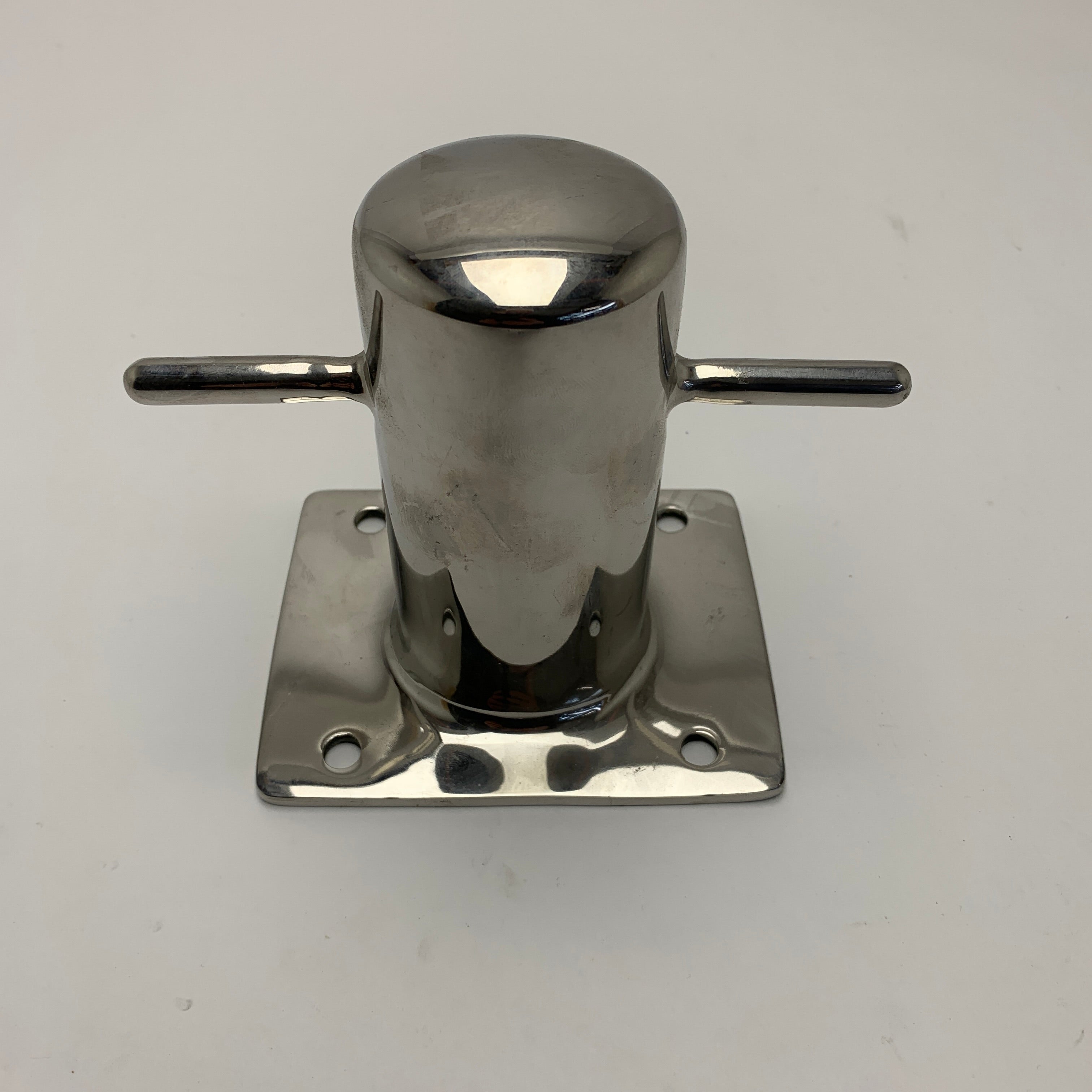 Vetus ACHILLES120 Edelstahl-Poller mit hohem Halt