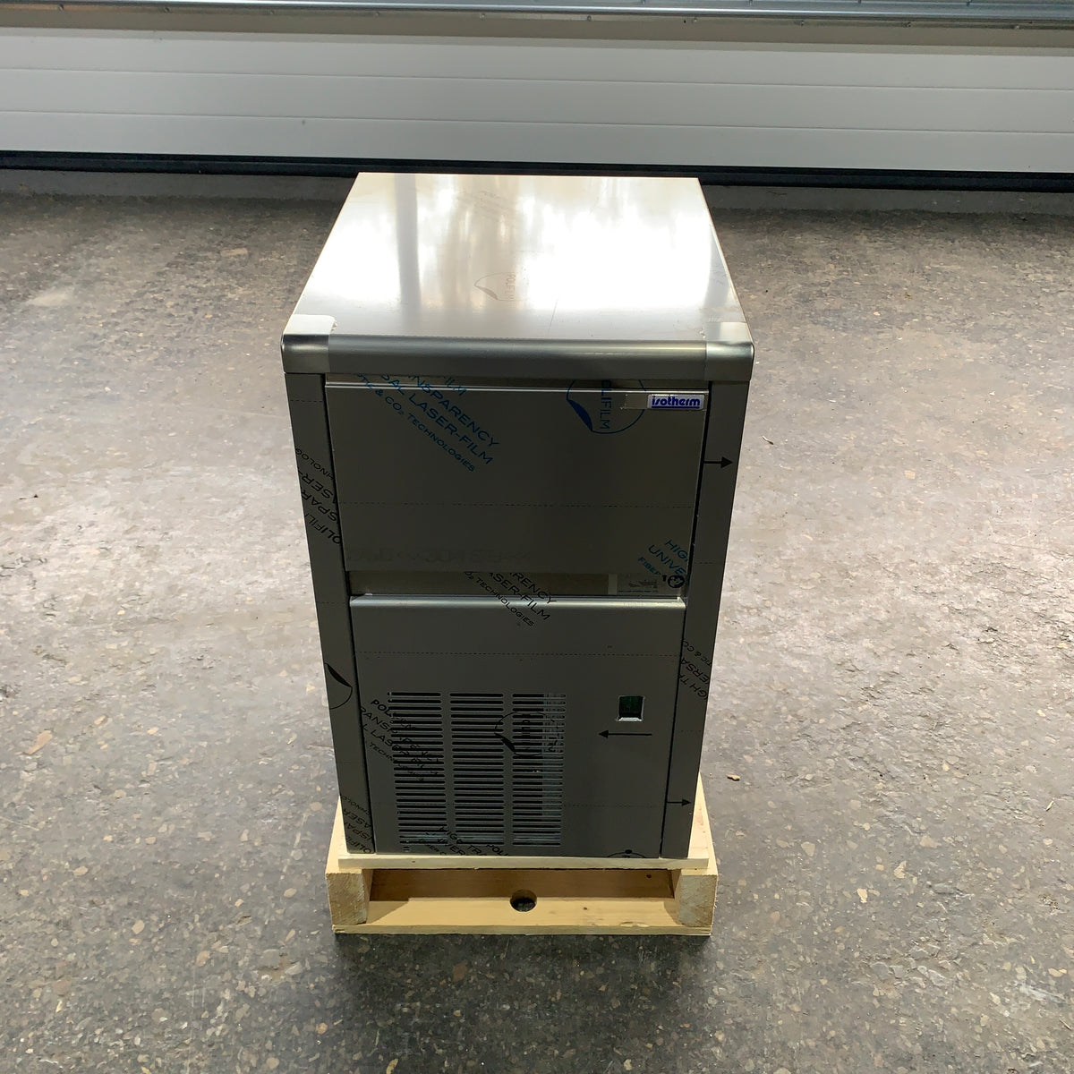 Isotherm Clear Ice Maker - Rustfritt stål 230V 60 Hz 18 KG/Dag - 5S18A12A0T000 