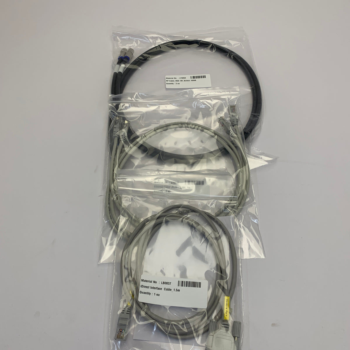 Intellian v85NX Ku-bånd maritimt VSAT-satellitantenne-system - V5-85 