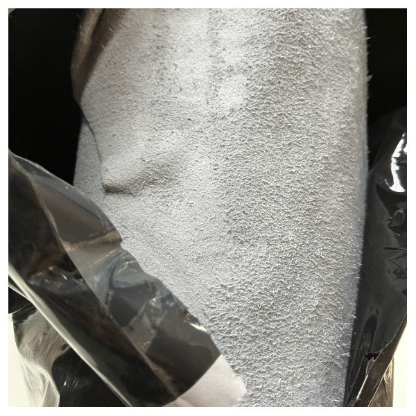 رول 269 روجادا جلد أزرق فاتح 269 جلد أزرق فاتح 8 أمتار