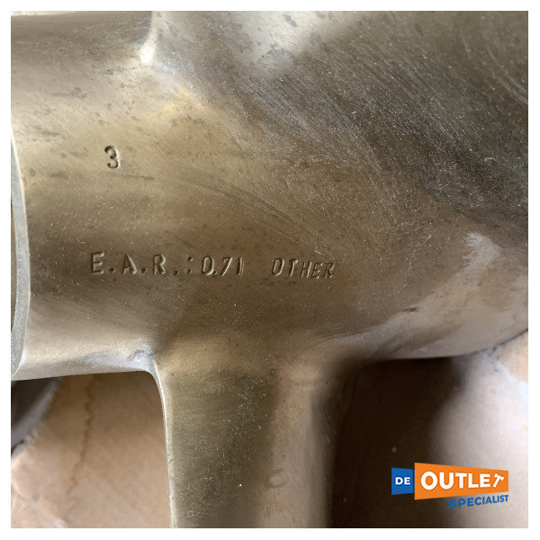 مروحة مروحة ZF Mathers ذات 4 شفرات ذات 4 شفرات نيبالية 782 × 959 RH - 68130N