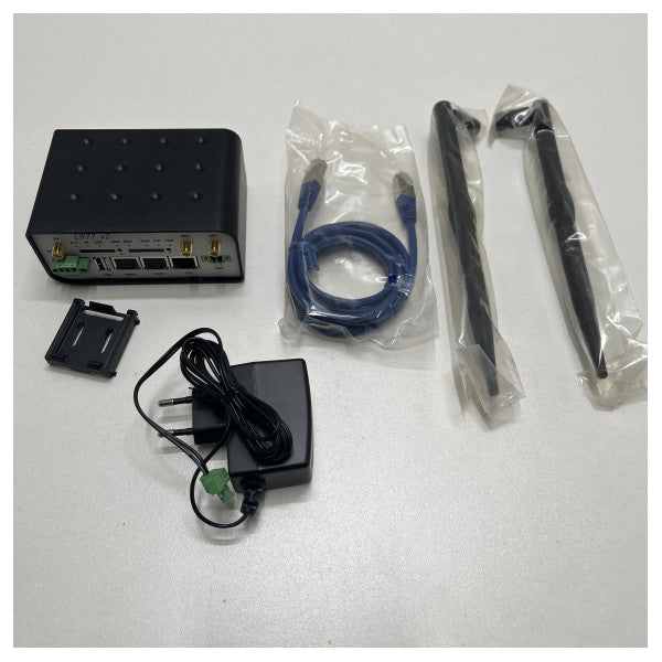 Advantech Conel 4G kablosuz yönlendirici LR77 V2 FULL