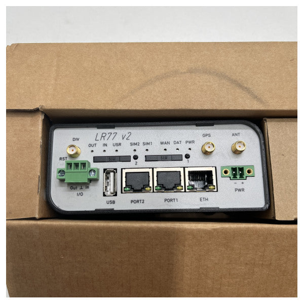 Advantech Conel 4G kablosuz yönlendirici LR77 V2 FULL