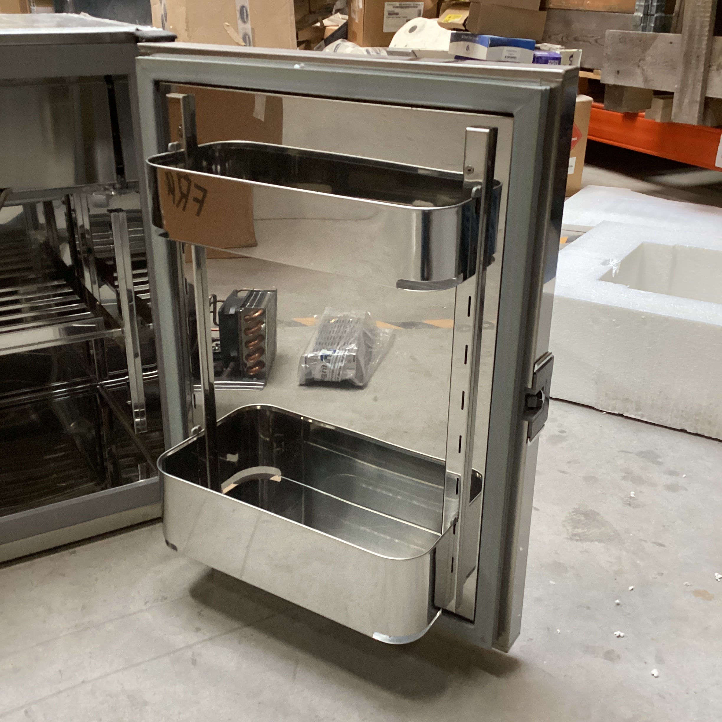 Frigonautica FR80AC 80L rostfritt stål kompressorkylskåp inklusive frys