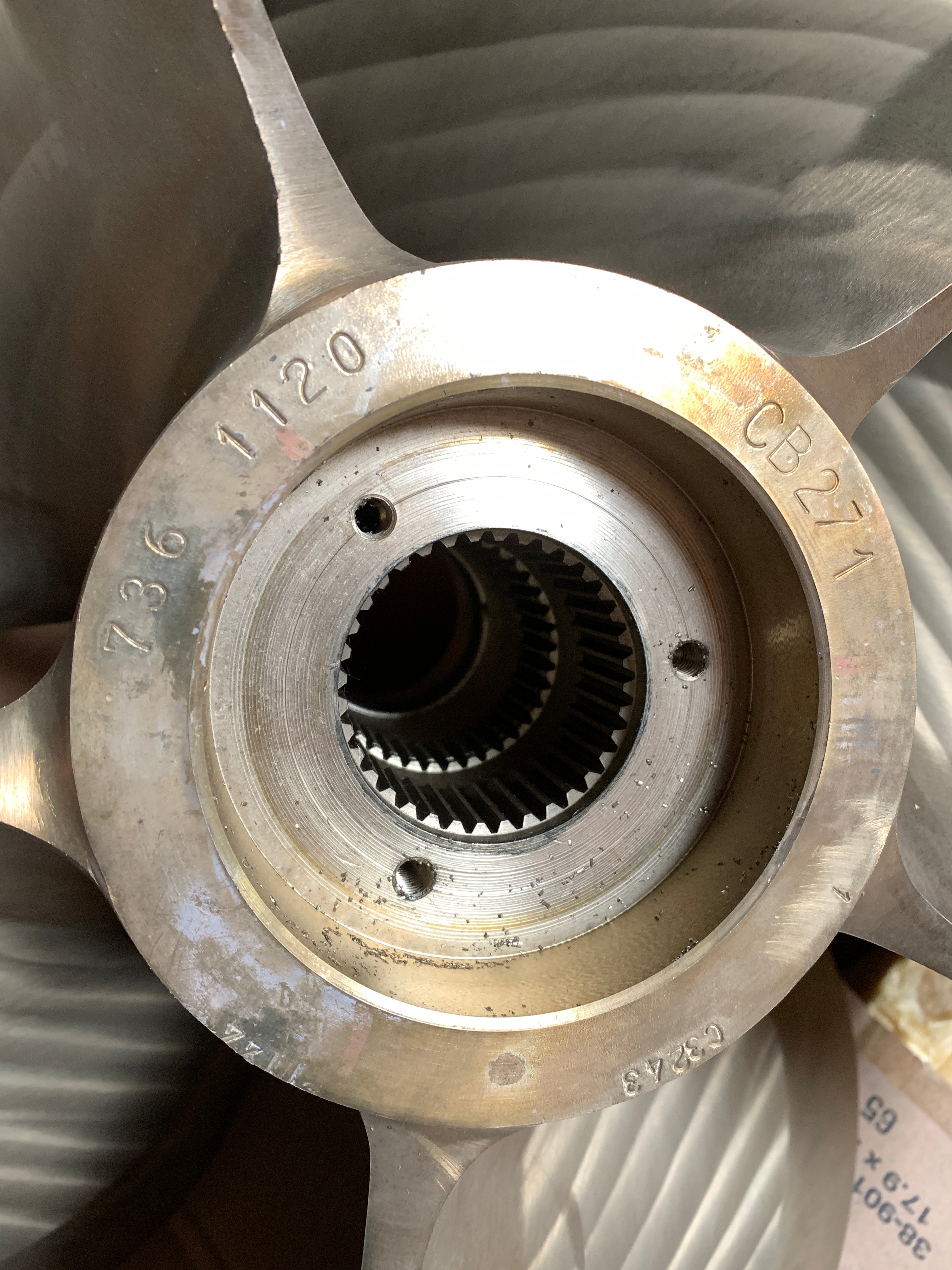 Бронзовий пропелер VEEM 5-лопатевий 29 x 43 дюйми правий