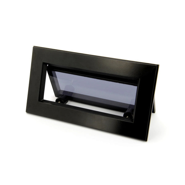 Vetus PL711 alumiininen ikkunaportti 156 x 303 mm musta