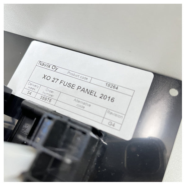 Панел с предпазители Navix XO 270 24 предпазителя 12V - 18264